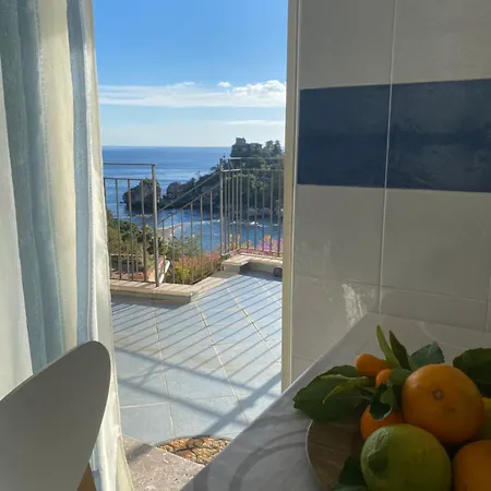 Isola Bella 4*