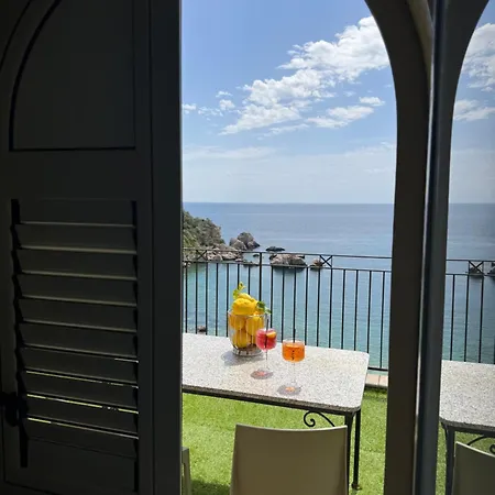 Isola Bella 住宿加早餐酒店 陶尔米纳
