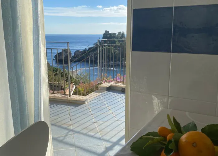 Isola Bella 4*