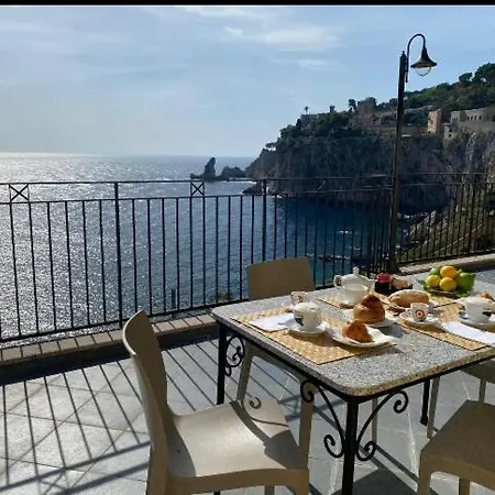 Isola Bella * טאורמינה