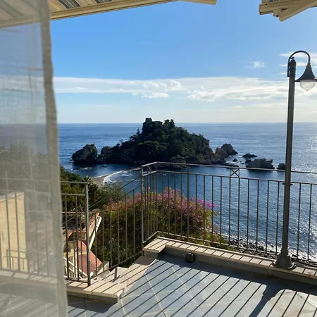 לינה וארוחת בוקר Isola Bella טאורמינה